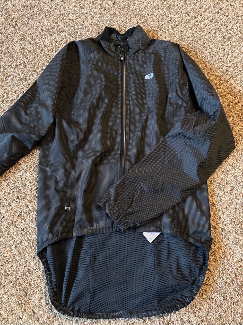 SUGOI Black Lightweight Cycling Windbreaker